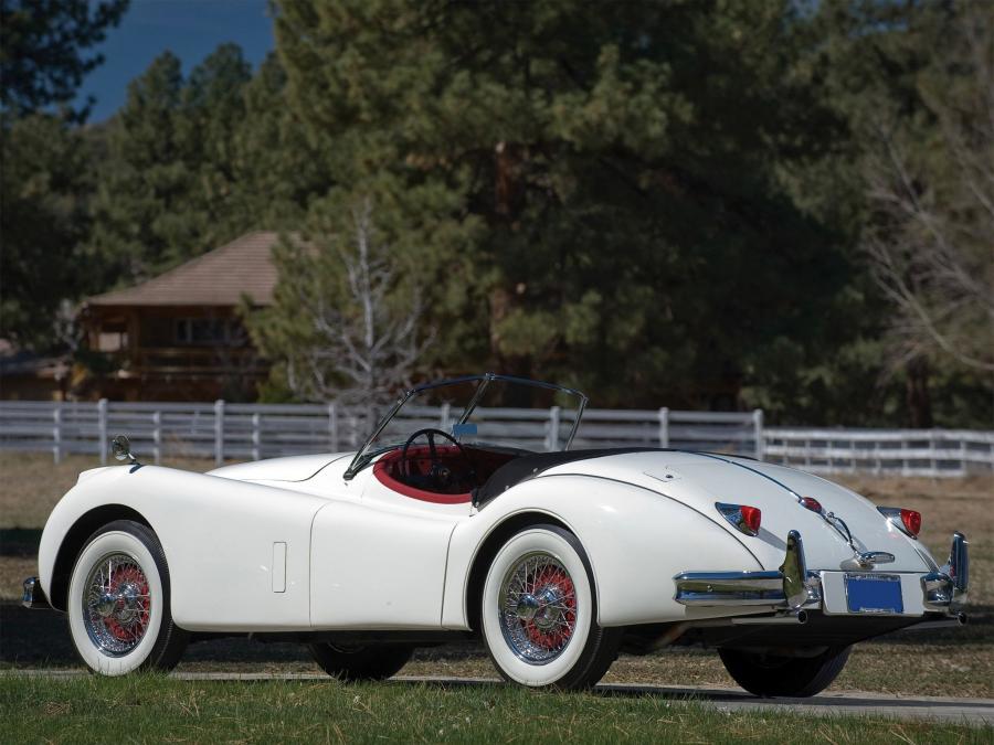  Jaguar XK140 Roadster 1954 года  (фото 8 из 35)